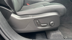 Volvo XC40 2.0 B3P Plus Black Edition 5dr Auto Petrol Estate